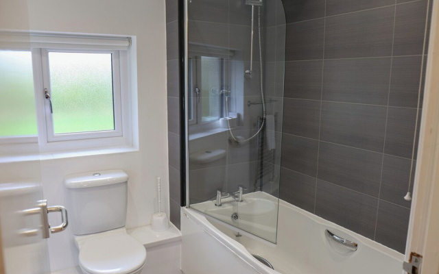 Jubilee Two Bedroom House Pet Free
