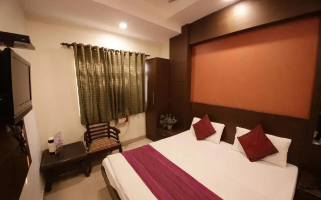 Hotel Golden Wings