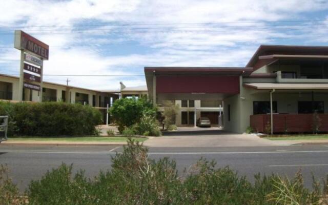 Spinifex Motel & Serviced Apartments