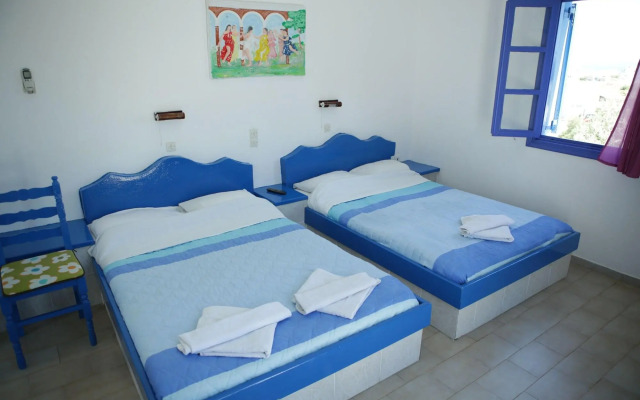 Perissa Hotel