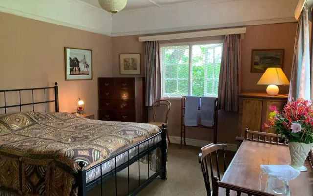 Kawamwaki Farm House