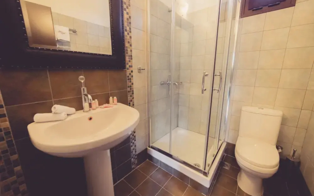 Paroraia boutique rooms