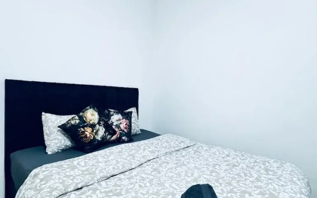Stylish Contemporary Stay Stadthalle