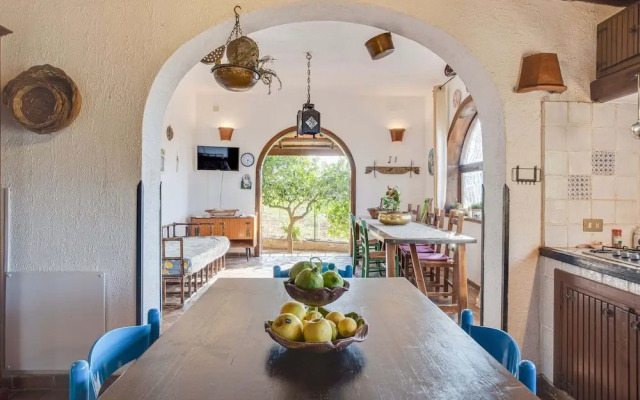 Belvilla by OYO Charming Villa With Roof Terrace