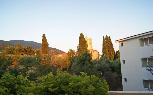 Lia Studios