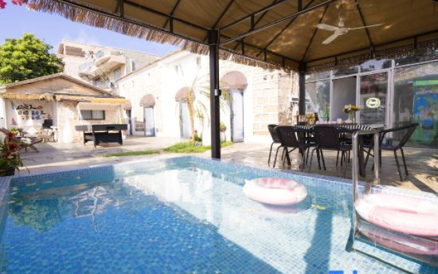 Weizhou Island Dudu's Banhai Homestay (Xijiao Wharf)