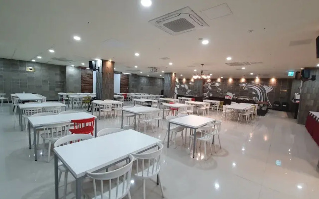 Grandmillions Hotel