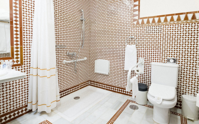 Alhambra Palace Hotel