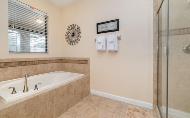 1506 Moon Valley Drive