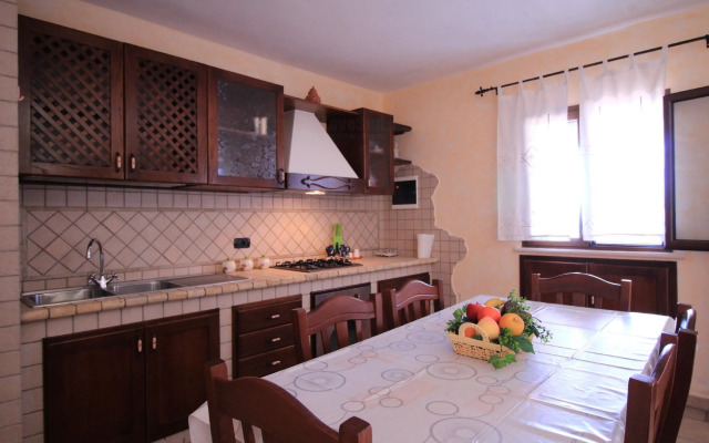 Foresta Forte Casa in Pietra Vicino al Ciolo