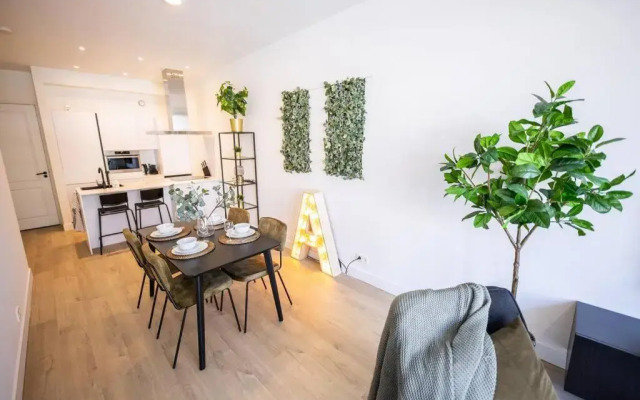 Amazing 1 Bedroom Serviced Apartment 53m2 -NB304A-