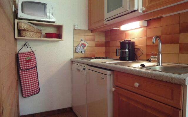 Hilltop Apartment in Méribel with Balcony to enjoy Views