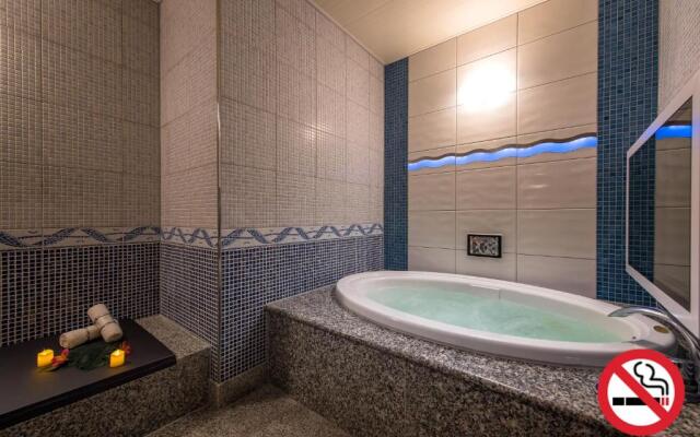 Hotel Dior7 - Adults Only
