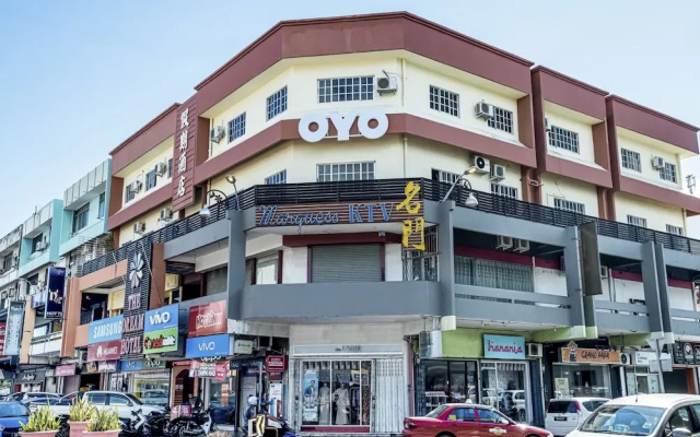 OYO 89735 The Dream Hotel