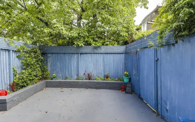 Claremont Apartment A - London