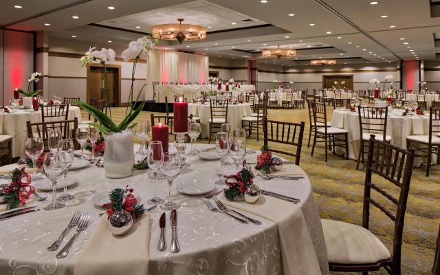 DoubleTree by Hilton Libertyville - Mundelein