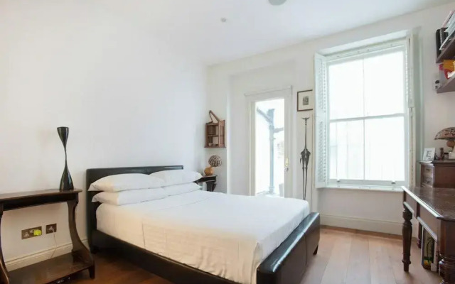 Courtfield Road II by Onefinestay