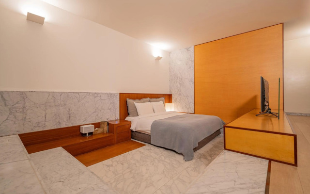 Snow hotel
