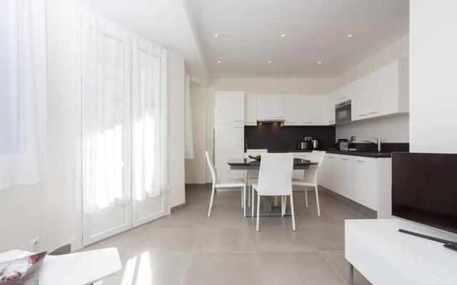 Martinez Area: New 2beds/2baths