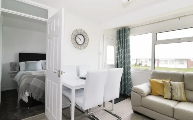 145 Sunbeach Chalet