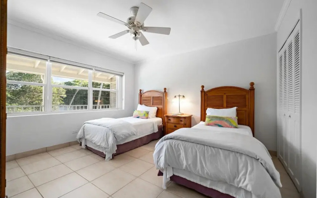 Hut Pointe #4 2 Bedroom Apts