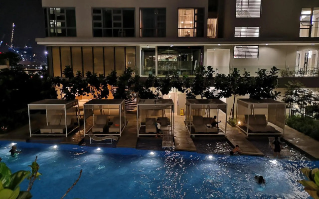 The Robertson Bukit Bintang by San Eclipses