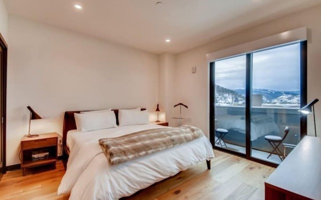 Vail Lion 1 Bedroom Mountain Vacation Rental Just Steps From the Eagle Bahn Gondola