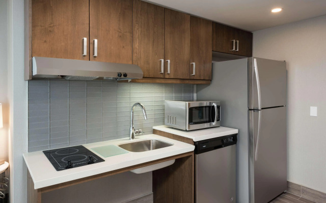 Homewood Suites by Hilton Ottawa Downtown