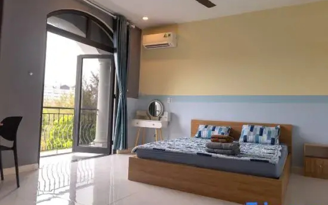Where House Near Beach Grandworld PQ