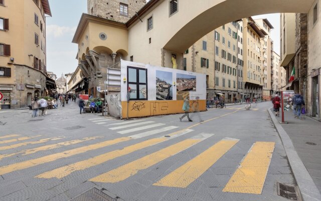 Studio Suite With Elevator Near the Old Bridge