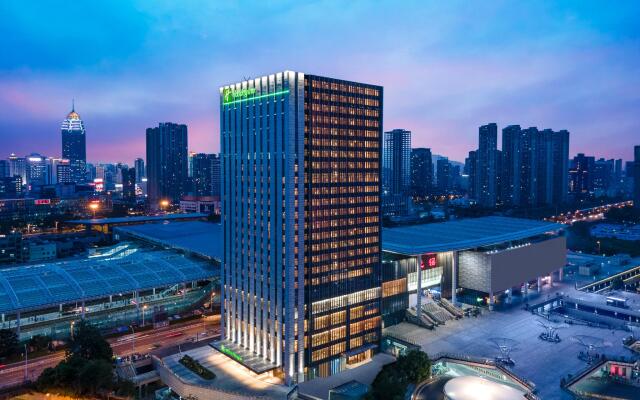 Holiday Inn Wuxi Central Station, an IHG Hotel