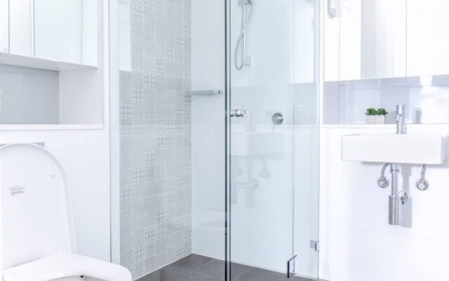 A19 Darling Harbour 2 BDR APT