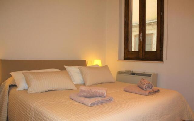 Navona Secret Suite