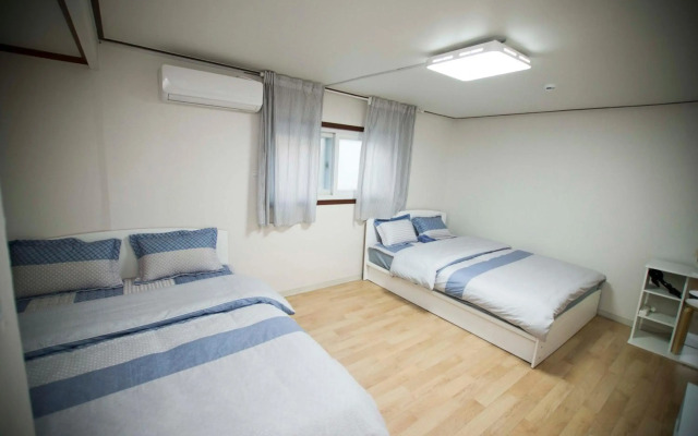 Jeong House
