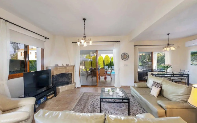Villa Relax Latchi