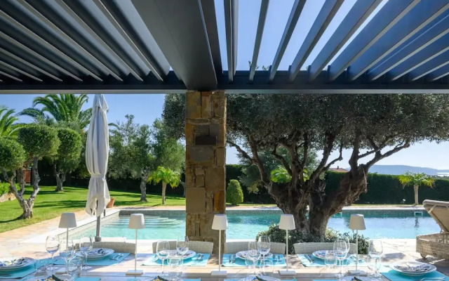 Methoni Paradise Villa for 10 & Pool