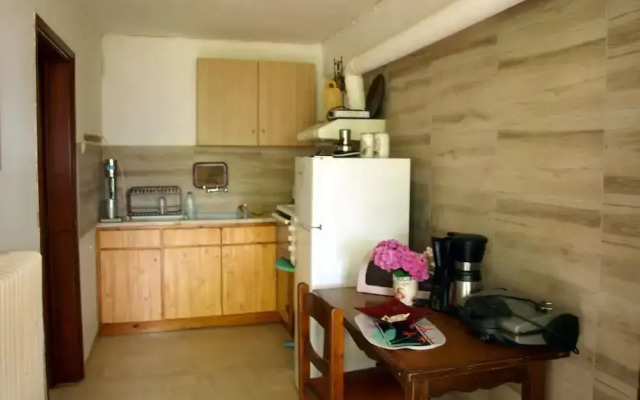 Paradeisos Double Room 6