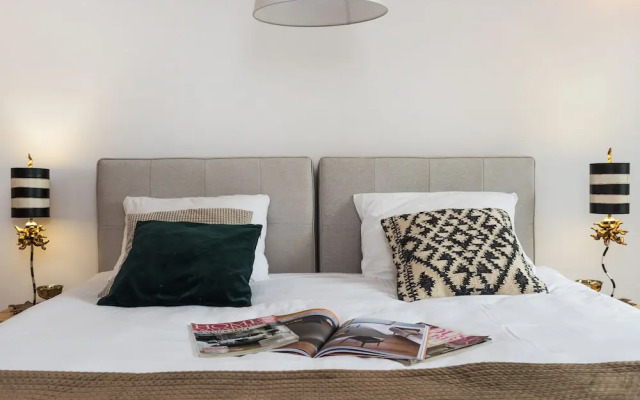 Syncret Apartment - LoftAffair