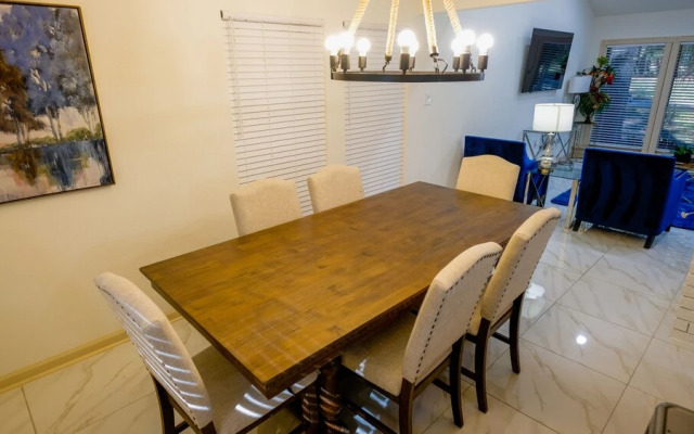 3Bdrm 2.5Bath 4Beds - IAH Arprt Spring