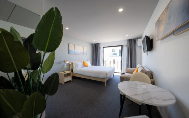 Mollymook Shored Hotel