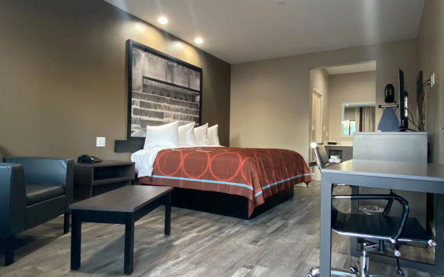 Super 8 by Wyndham Niagara Falls by the Falls