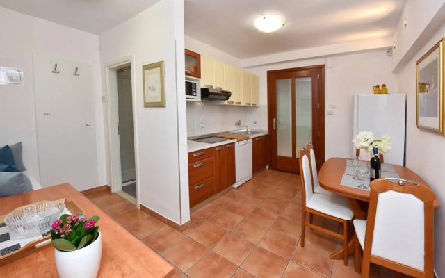 Apartments Sanja in one of favourite part of Poreč beach area