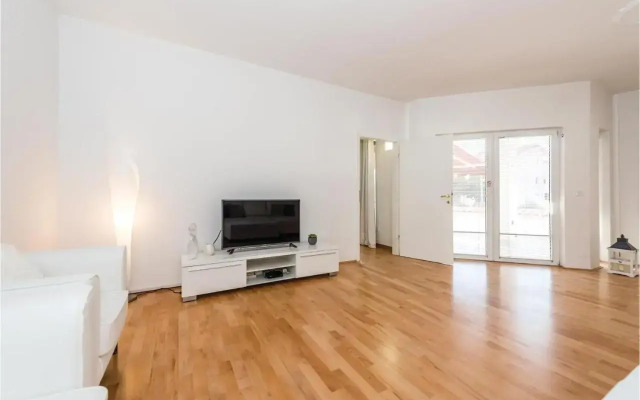 Apartment in Vodice with sea view, terrace, air conditioning, WiFi (4929-3)