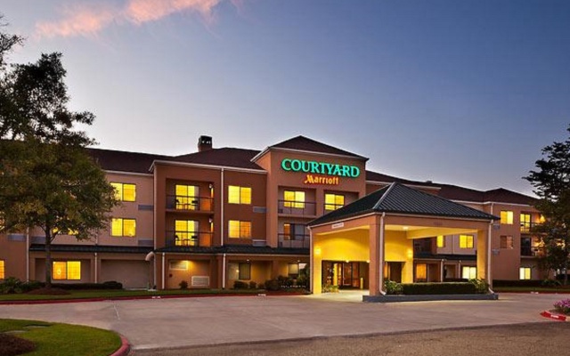 Courtyard by Marriott Baton Rouge Siegen Lane