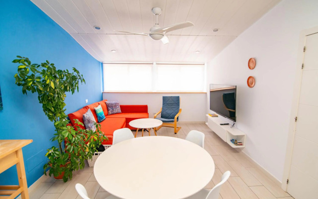 Costa Lairaga Suite junto a Canteras