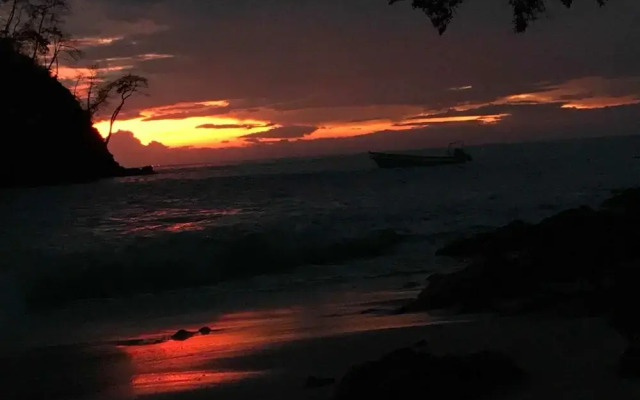Iguana Beach Eco Resort