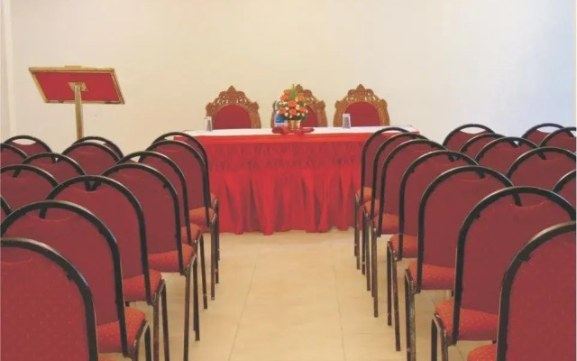 Park Rajadhani - Uloor