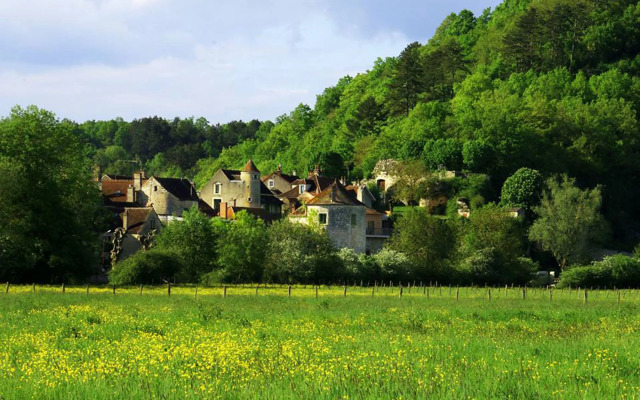 Côté-Serein - Chambres de la Tour Cachée
