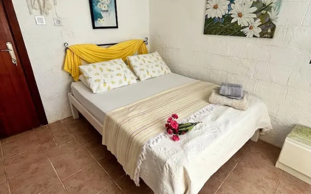 Tenedos Tatil Odaları