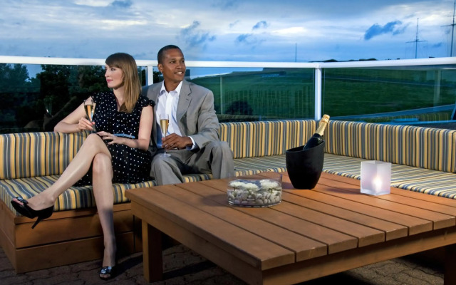 Cambridge Suites Hotel